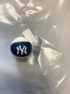 Sports Suckerz Phone Stand MLB New York Yankees Stick Cell Phone baseball NEW - Picture 1 of 2