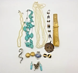 Vinatge Costume Jewlery Mulitcolor Lot Necklaces Earrings Pendants Brooches - Picture 1 of 8