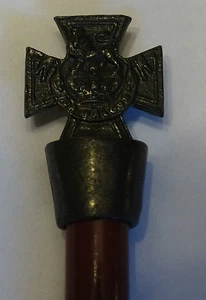 Lápiz con tapa de cruz Victoria - Imagen 1 de 3