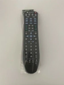 Motorola DRC800 4 in 1 Universal Remote Control with Batteries and manual - Picture 1 of 3
