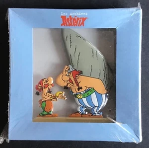LES ARCHIVES ASTÉRIX La Serpe d’or Figurine Éditions Atlas 2013 neuf sous cello - Picture 1 of 2