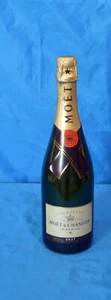 Moet & Chandon champagne Display/dummy/ prop Champagne Bottle Standard Size - Picture 1 of 5