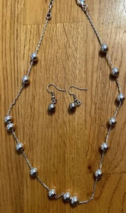 Vintage Silver faux pearl necklace and pierced earring set in silver tone metal. - Picture 1 of 2