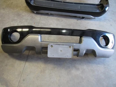 1998 1999 2000 2001 2002 Lincoln Navigator front bumper cover OEM - Image 1 of 4