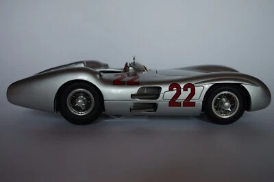 CMC M-128C Mercedes Silberpfeil W196R Streamliner 1954/55 Hans Herrmann - Bild 1 von 4