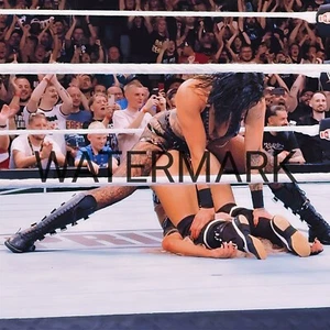 Rhea Ripley 8x10 PHOTO WWE Deep Pin Liv Morgan - Bild 1 von 1