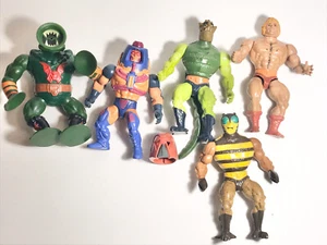 5 master of the universe action figures and extra helmet Whiplash He-man Bee - Picture 1 of 9