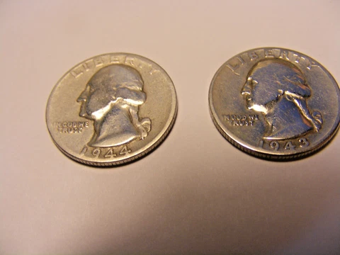 1943 & 1944 P Washington Quarters 90% Silver Coins File#1917 Cover