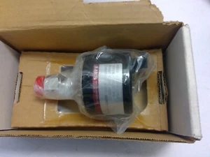 122A-11064 MKS BARATRON 100 TORR, MANDO HE - Imagen 1 de 2
