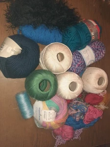 Wollreste, Häkelwolle, Verschiedene Farben, Hobbyauflösung,  Knapp 600 Gramm - Bild 1 von 4