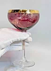 Vintage Murano Medici Etched Ruby Glass Cup Champagne Coupe Gold Rim Stemmed - Picture 1 of 13
