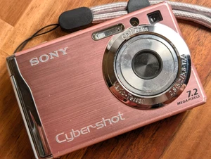 Japanese Only Sony Cyber-shot DSC-W80 DigitalCamera 7.2MP 3X Zoom pink Near Mint - Picture 1 of 11