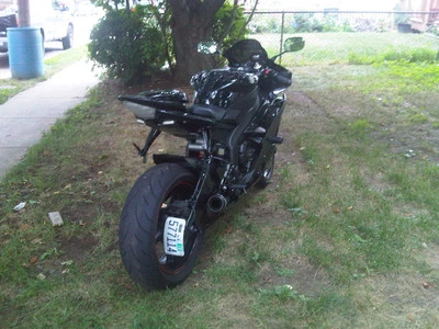 黑色滚轮车牌侧安装重新定位器适用于雅马哈 FZ 的 FZ6 FZ6R FZ8 1 — 第 1/2 张图片