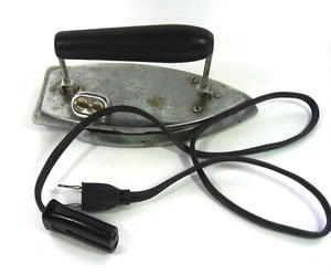 FIERY FEATHER IRON Vintage TRAVEL Folding Electric With Cord Gorgie Mfg Co WORKS - Picture 1 of 12