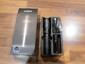Klarus A2 PRO USB-C wiederaufladbare 1450Lm zoombare Taschenlampe brandneu in Verpackung - Bild 1 von 2