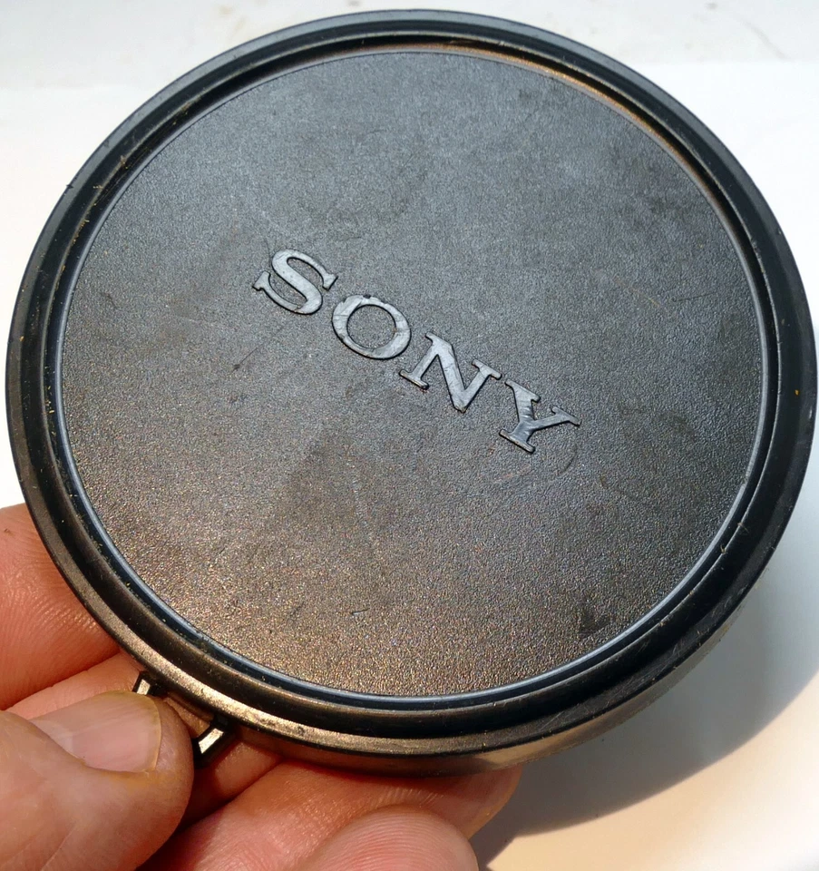 71-72mm Plastic Sony Lens cap Slip on type plastic 74mm OD - Image 1 of 4