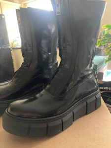 Alohas zip front black leather chunky boots size 6, new - Picture 1 of 5
