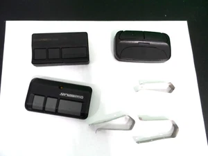 Chamberlain, Garage Door Wireless Remote controllers. Visor ready model 953ESTD - Picture 1 of 5
