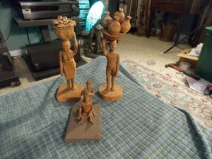 Antique African Carved Wood People Carrying Grooming Lot Of 3 Figurines 6" & 3" - Picture 1 of 4