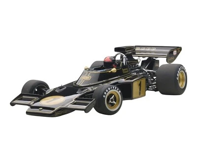 Lotus 72E 1973 #1 Emerson Fittipaldi con Driver Figure 1/18 Model Car AUTOart... - Immagine 1 di 4