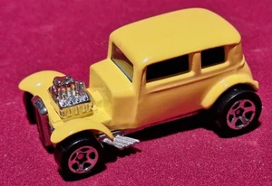 ¡Raro! Ford Vicky 1968 Hot Wheels vintage amarillo 32, Mattel Inc. - Imagen 1 de 3