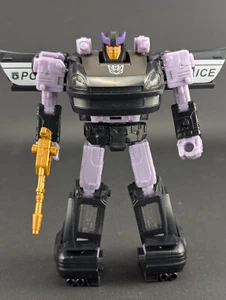 Transformers Earthrise Barricade complete Hasbro WFC Dominus Criminal Pursuit - Picture 1 of 5