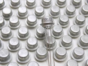 50x MP20 GERMANIUM PNP TRANSISTOR HFE50-100 - Picture 1 of 3