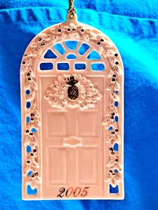 LENOX Porcelain Christmas Ornament Door w/ Pineapple Door Knocker Dated 2005 - Picture 1 of 12