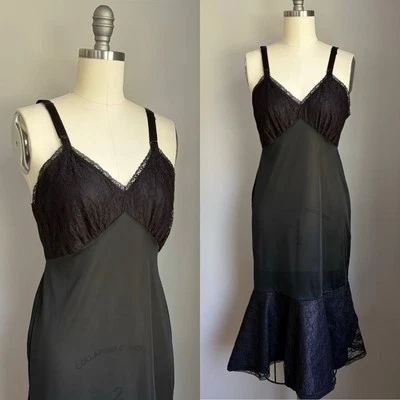 Slip pequeño vintage años 60 Deadstock encaje negro y nailon Foto 1 de 4