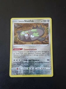 Pokémon TCG Galarian Stunfisk Vivid Voltage 125/185 Regular Uncommon - Picture 1 of 2