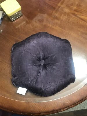 Almohada púrpura octágono rara vintage Croscill usada Foto 1 de 4