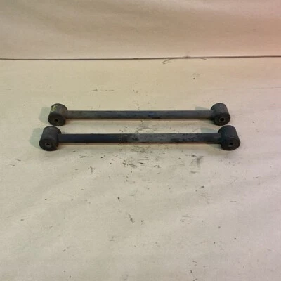 Juego de 2 conjuntos de eslabones superiores de suspensión trasera originales Triumph TR7 OEM Foto 1 de 4