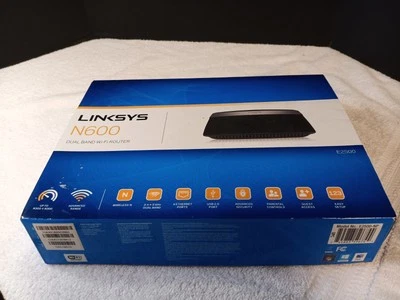 Linksys E2500 (N600) Dual-Band Wi-Fi Router 4-Port Boxed - Image 1 of 4