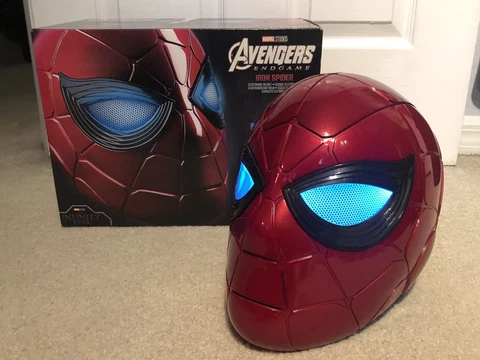 Marvel Legends Series Spider-Man Iron Spider Electronic Helmet Used Cover