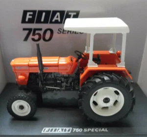 Model Tractor FIAT 750 SPECIAL 2WD WITH CANOPY 1/32nd SCALE CLEARANCE PRICE - Picture 1 of 12