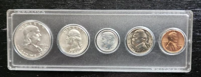 1958 D United States Mint Set in Whitman Holder Uncirculated - Image 1 of 2