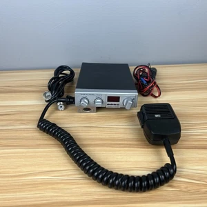 Radio y micrófono CB modelo realista TRC-415 40 canales probado y funcionando - Imagen 1 de 10