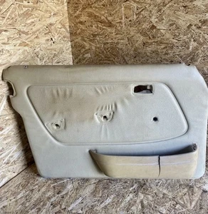 Panel puerta delantera izquierda beige mercedes-benz w123 sedán - Imagen 1 de 9