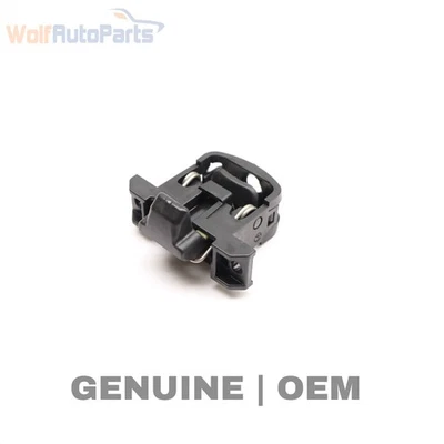 BMW 328D 2014-2018 - Apoyabrazos delantero bloqueo / pestillo 9227901 Foto 1 de 4