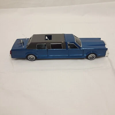 Vintage Diecast Majorette Limousine 1/32 Scale 3045 Series Blue - Image 1 of 4