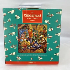 1995 Winnie the Pooh Christmas Plate - “ Christmas at Our House" - Picture 1 of 9