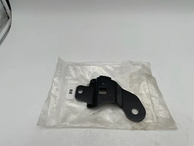 2006-2016 Land Rover LR3 LR4 Range Rover Sport Out Frame Rail Bracket RQU 500381 - Image 1 of 4