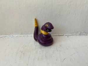 1999 ORIGINAL Figura Mini De Juguete Ekans Tomy Pokémon C.G.T.S.J Nintendo De 2" - Imagen 1 de 3