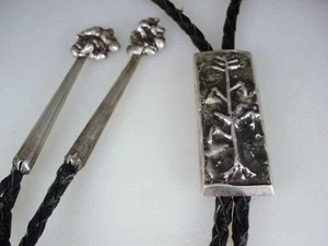VINTAGE Vidal Aragon SANTO DOMINGO HAND CAST STERLING SILVER BOLO TIE - Picture 1 of 9