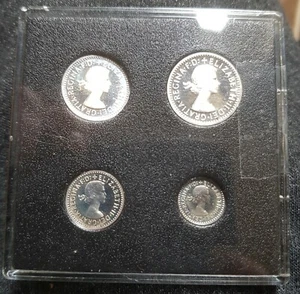 1990 Elizabeth II - MAUNDY SET...Superb - Picture 1 of 2