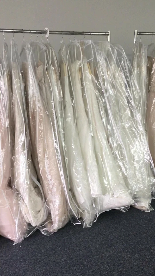 Resale Bridal Gowns Lot of 10 Venus Designer Wedding Dresses Retail $15 000++ Foto 1 de 4