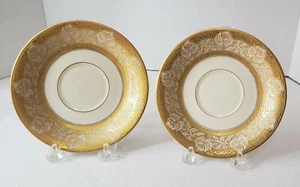 2 Stück H&C Selb Bavaria Heinrich & Co Untertasse mit Goldbesatz und Blumen. 6" breit. - Bild 1 von 6