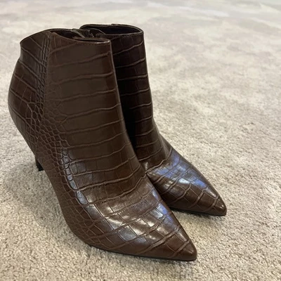 Nine West Brown Croc Embossed Pointed Toe Ankle Boots Women’s 6.5 Zip - Image 1 of 4