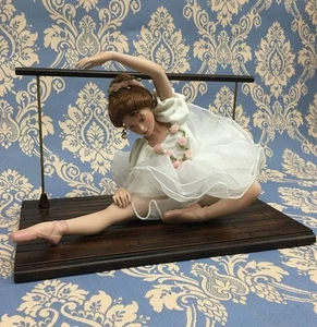 FRANCESCA Ballerina Figurine & Stand The DRESS REHEARSAL by ASHTON DRAKE NIB - Picture 1 of 5