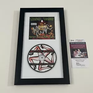 MARILYN MANSON SIGNIERT GERAHMTES PORTRÄT EINER AMERIKANISCHEN FAMILIE CD MIT JSA COA - Bild 1 von 5